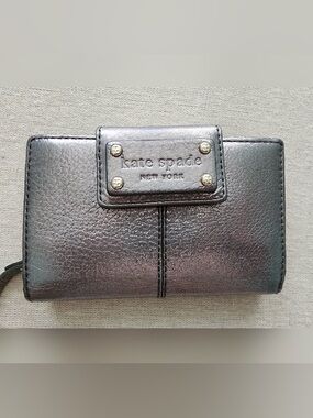 Kate Spade Silver Wallet